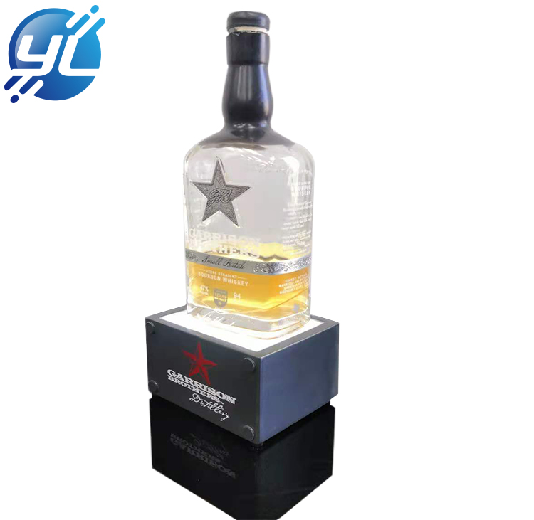 Custom LED square base acrylic wine bottle vodka display stand